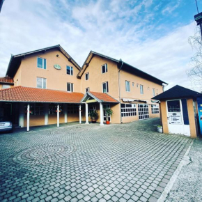 Hotels in Markovac
